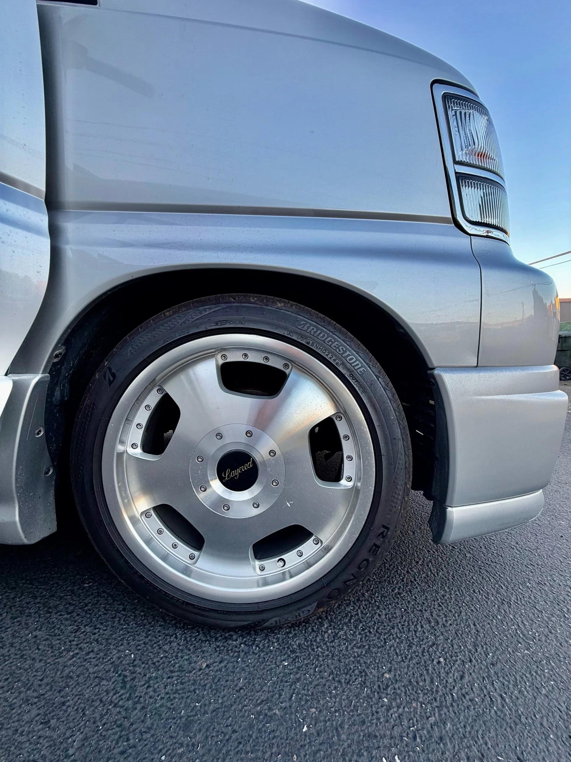 1998 Nissan Elgrand
