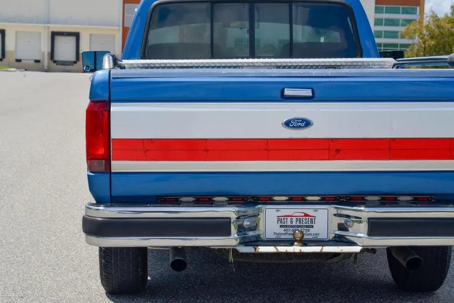 1991 Ford F-150 XLT Lariat