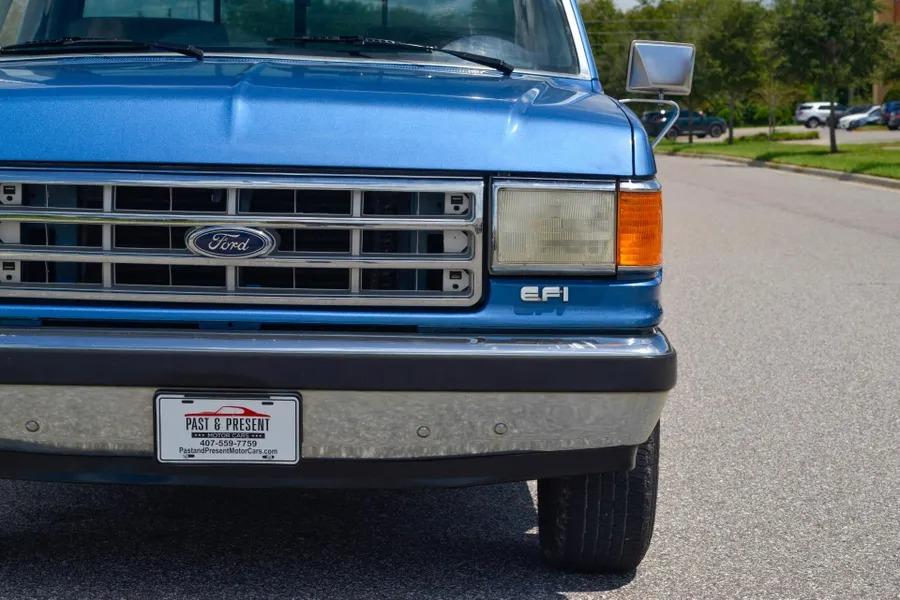 1991 Ford F-150 XLT Lariat