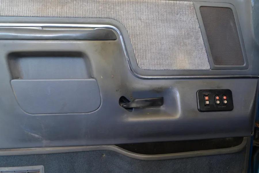1991 Ford F-150 XLT Lariat