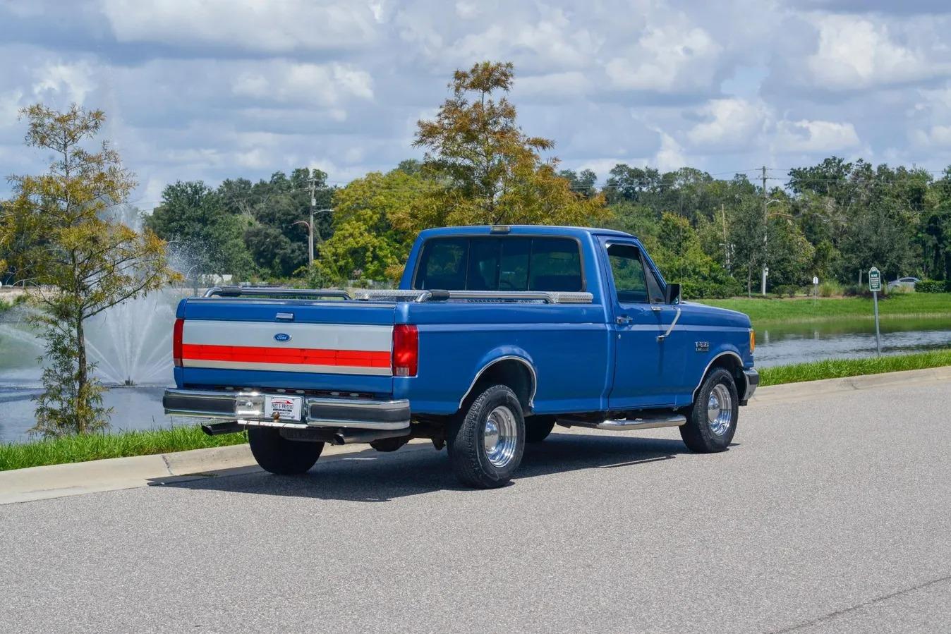 1991 Ford F-150 XLT Lariat