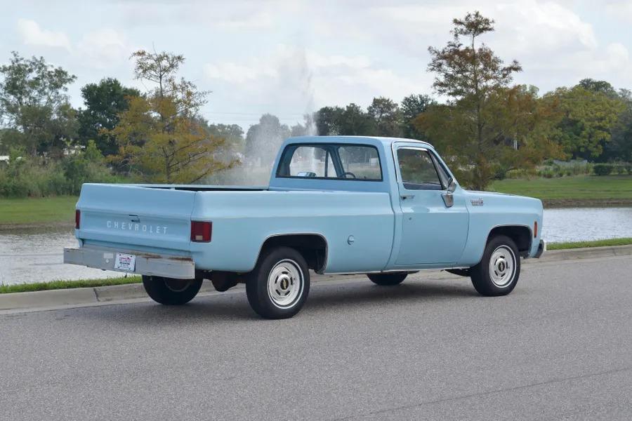 1976 Chevrolet C10 Custom Deluxe