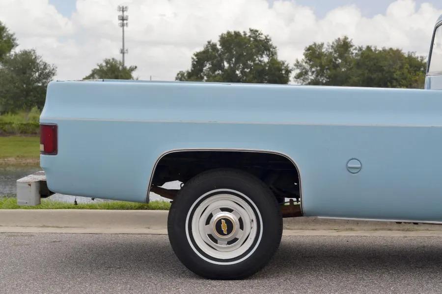 1976 Chevrolet C10 Custom Deluxe
