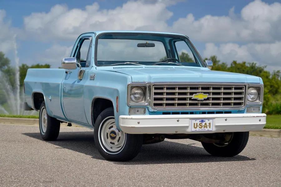 1976 Chevrolet C10 Custom Deluxe