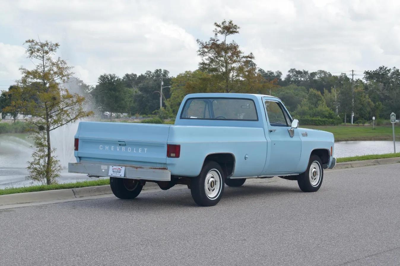 1976 Chevrolet C10 Custom Deluxe
