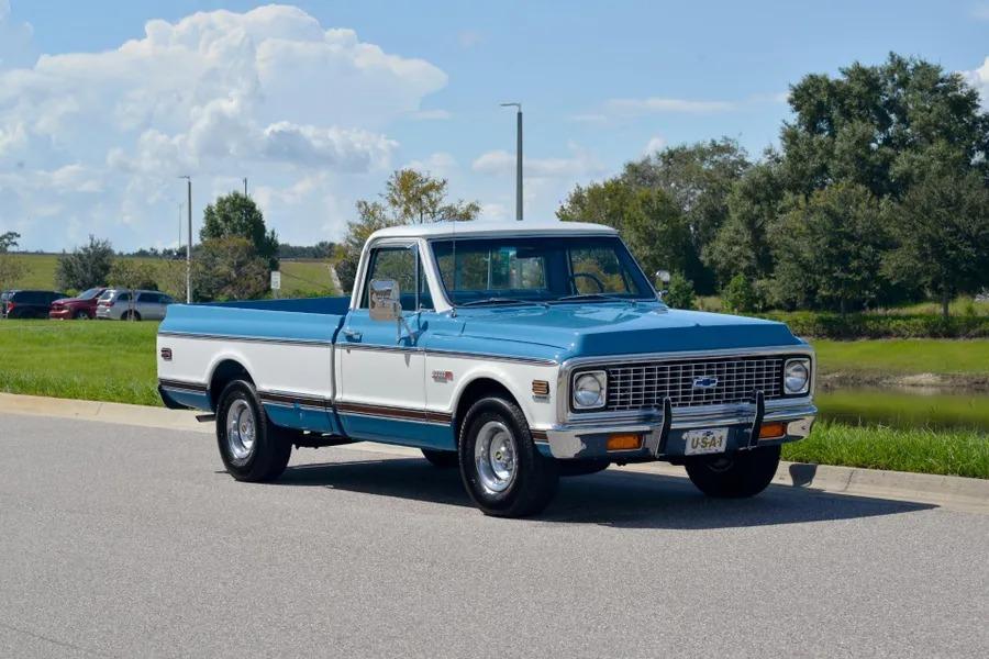 1972 Chevrolet C10 Camper Special