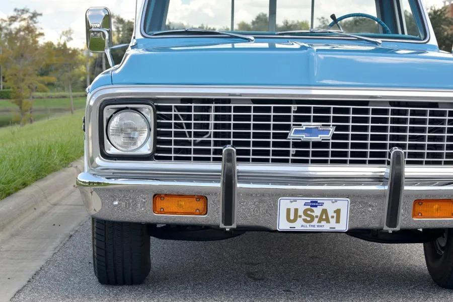 1972 Chevrolet C10 Camper Special