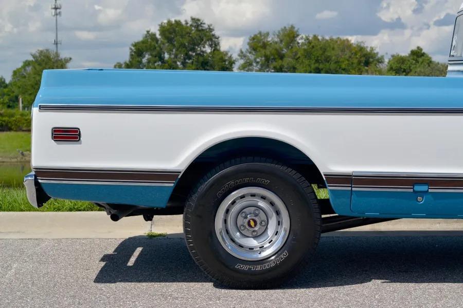 1972 Chevrolet C10 Camper Special