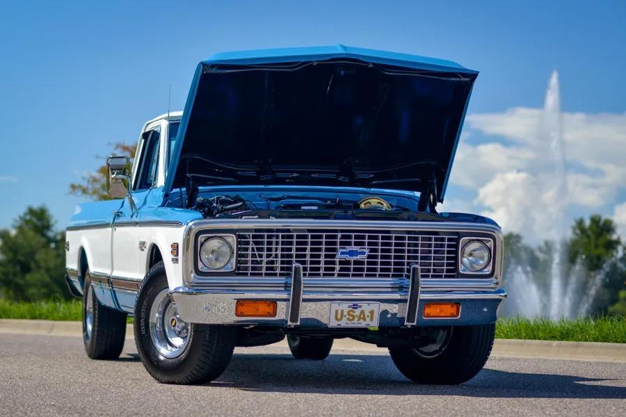 1972 Chevrolet C10 Camper Special