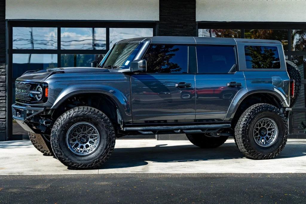 2024 Ford Bronco Badlands - 2
