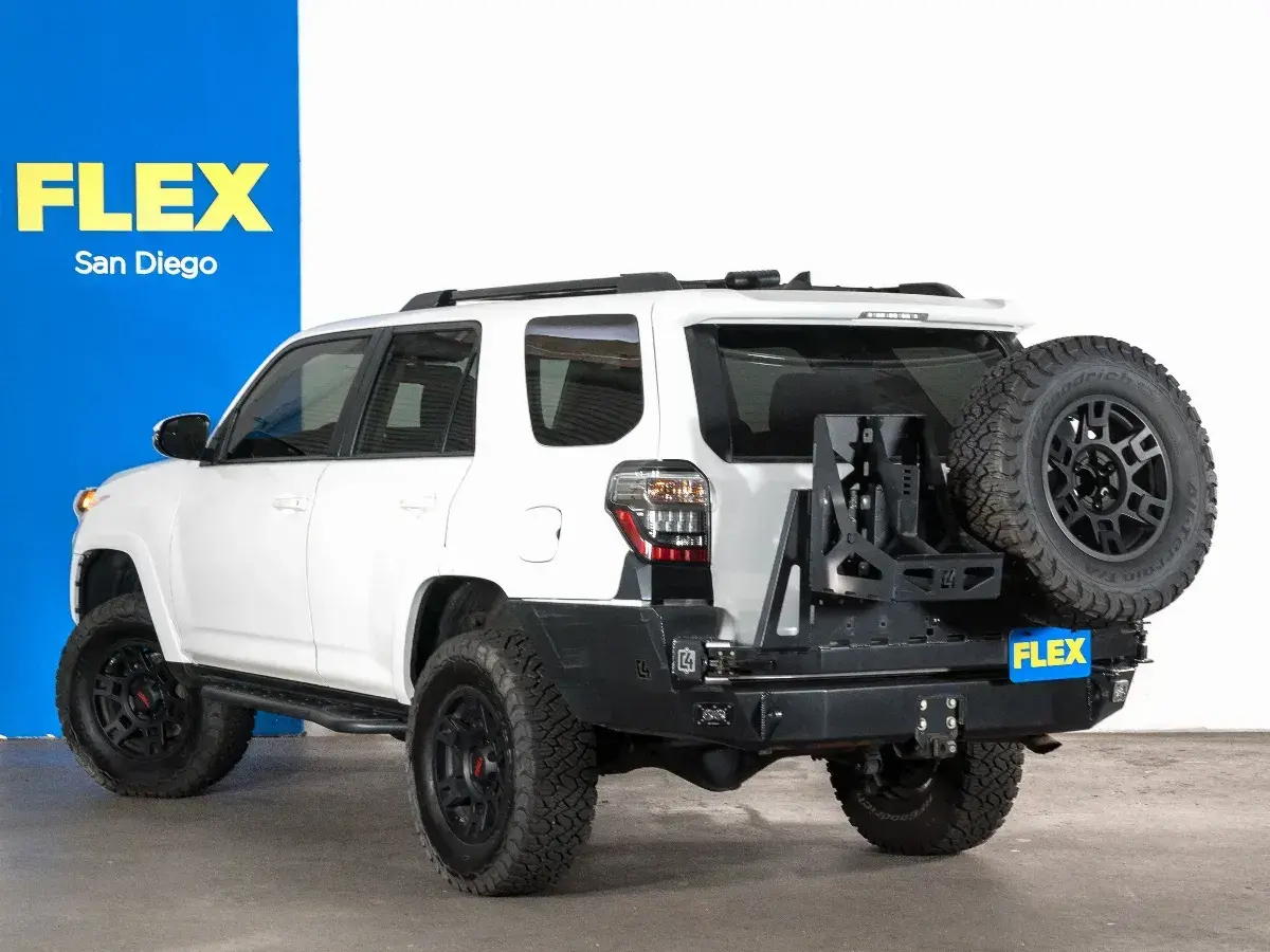 2019 Toyota 4Runner TRD Off-Road Premium Sport - 3