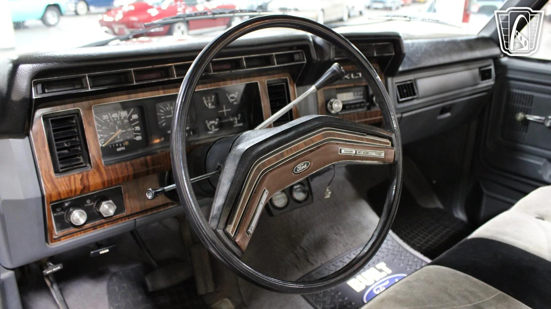 1984 Ford F-150 XLT