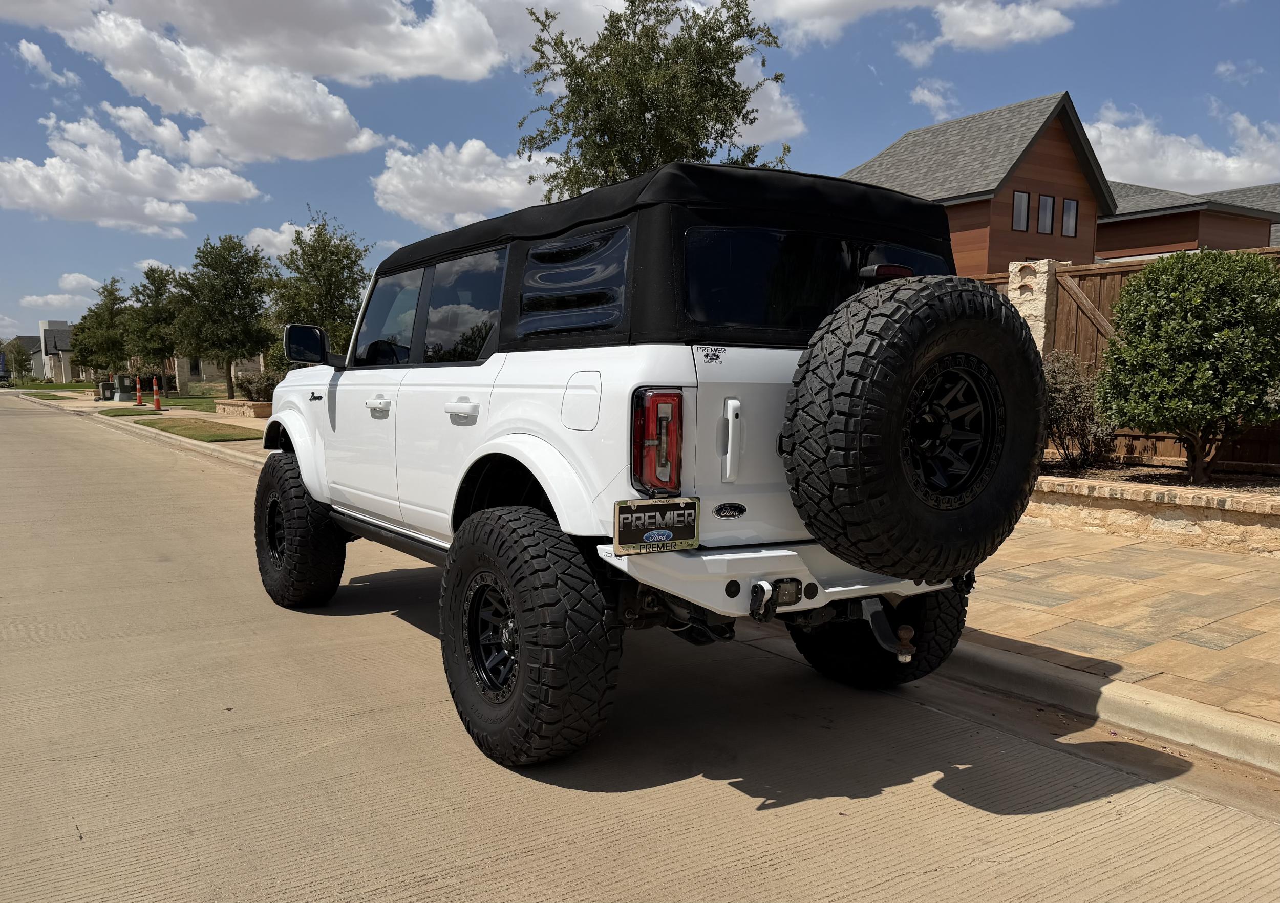 2023 Ford Bronco Outer Banks