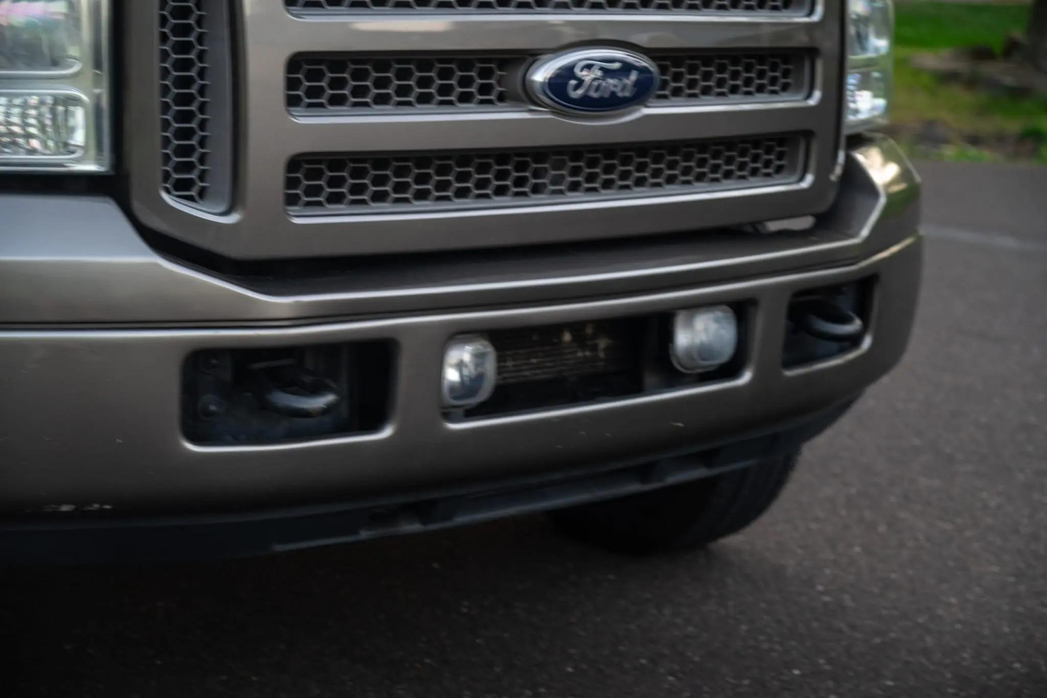 2005 Ford Excursion Eddie Bauer Power Stroke 4×4