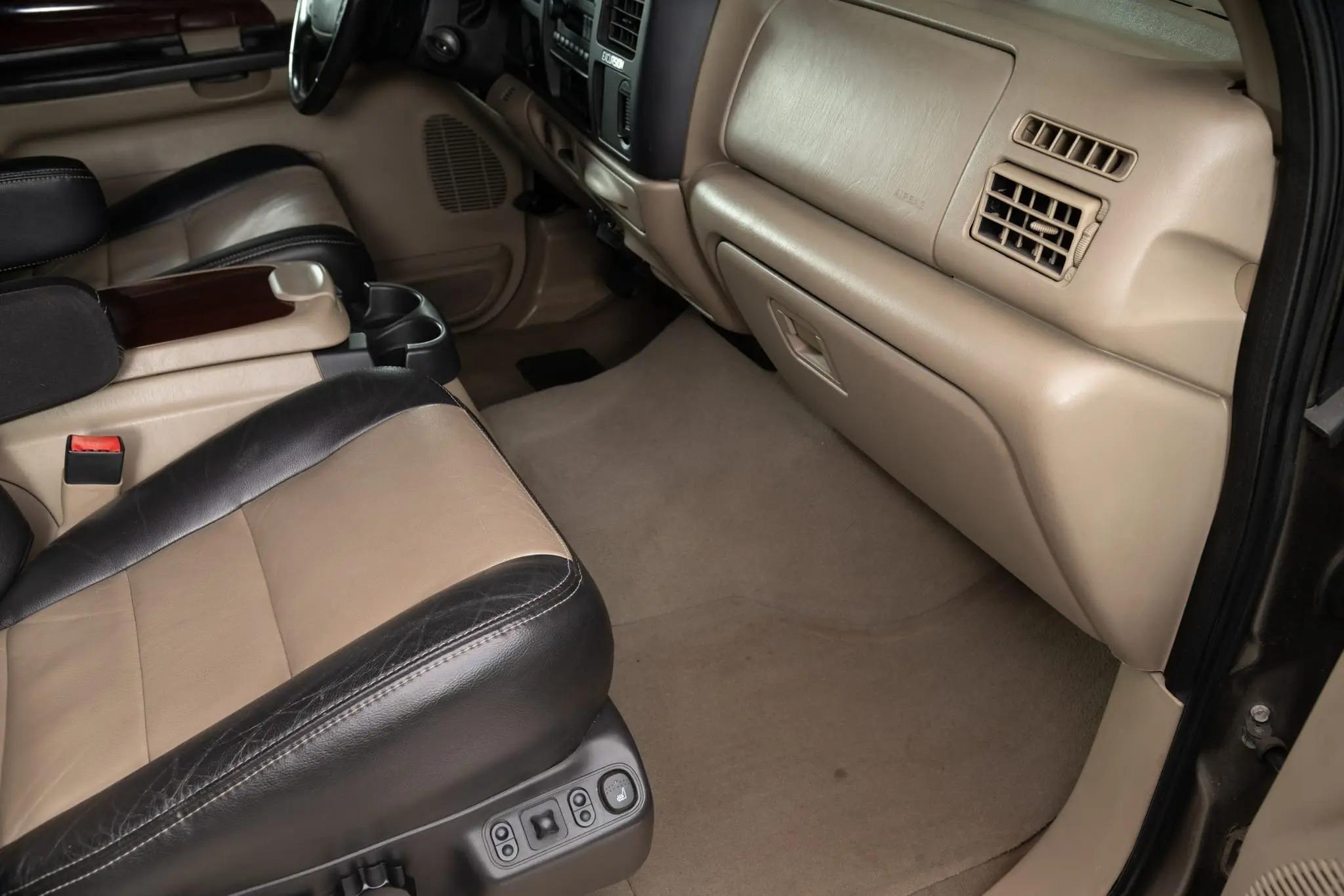 2005 Ford Excursion Eddie Bauer Power Stroke 4×4
