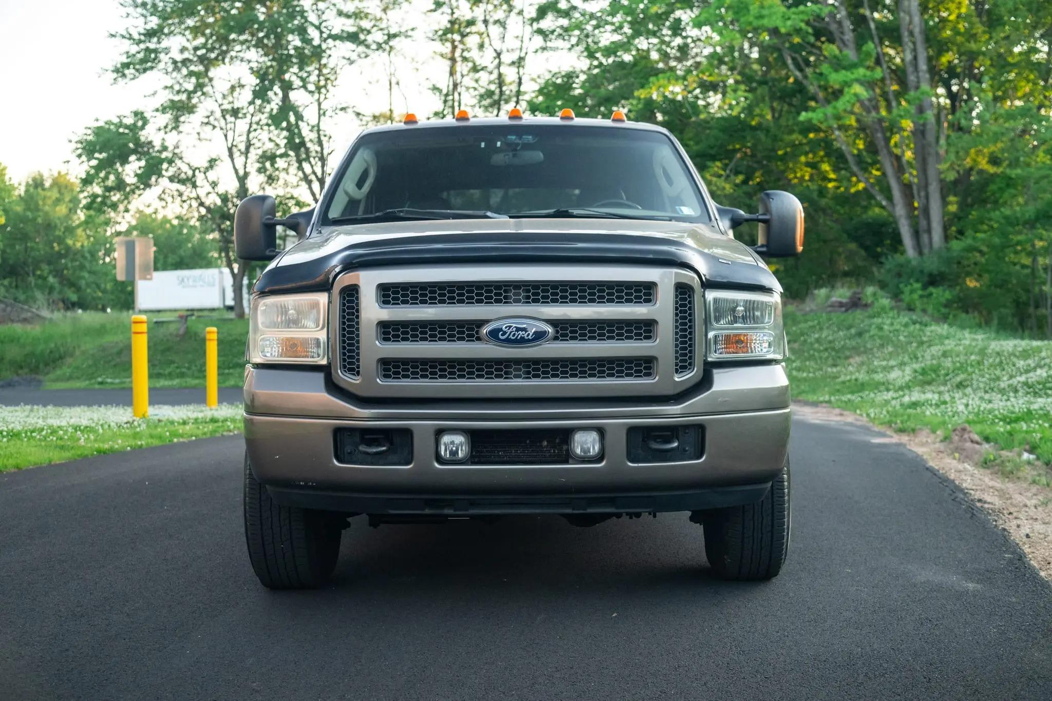 2005 Ford Excursion Eddie Bauer Power Stroke 4×4
