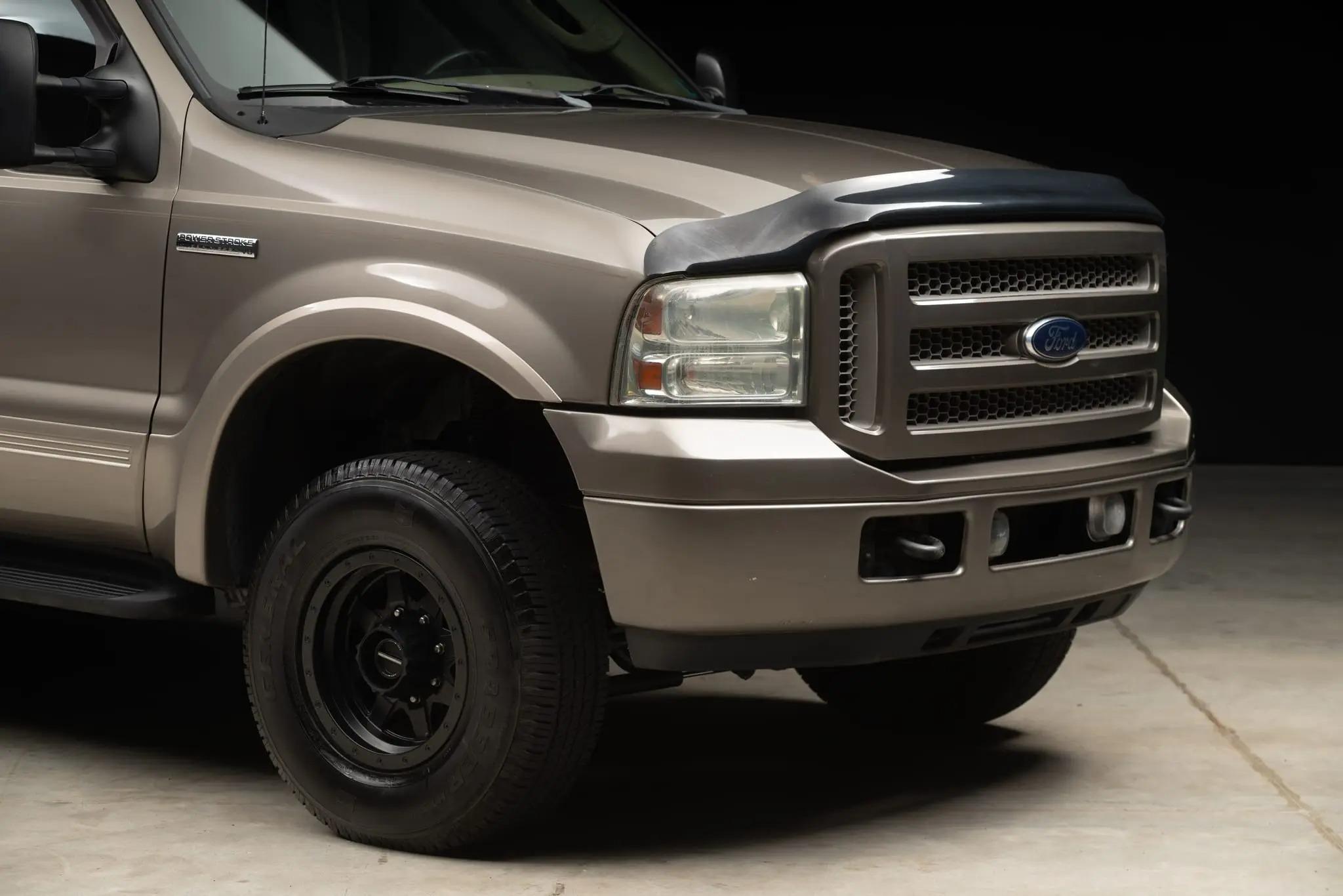2005 Ford Excursion Eddie Bauer Power Stroke 4×4