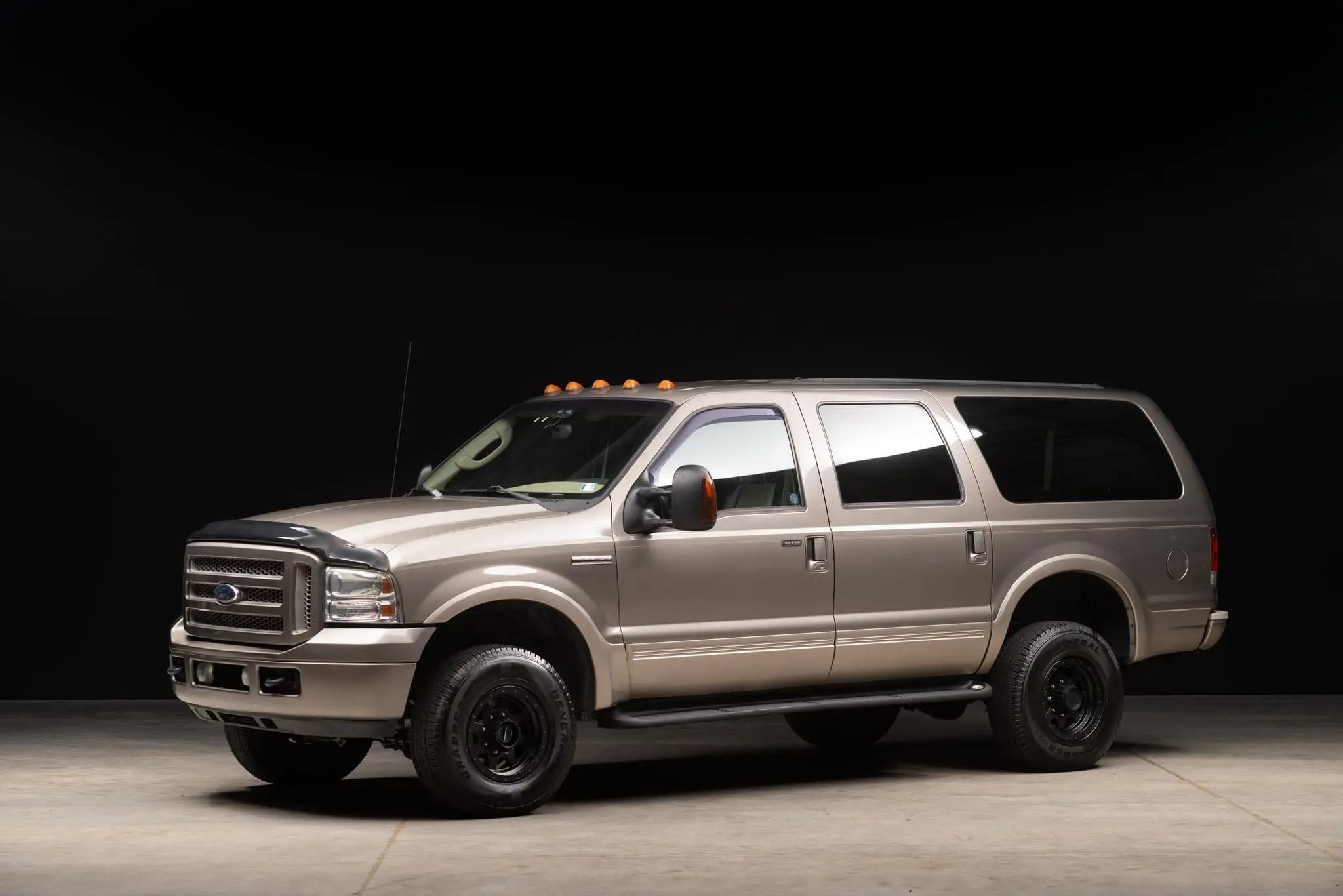  Ford Excursion