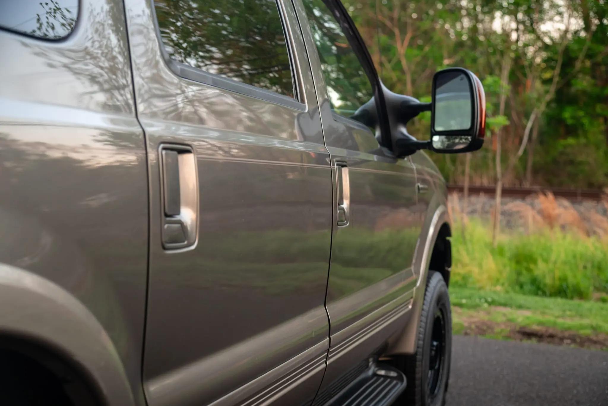 2005 Ford Excursion Eddie Bauer Power Stroke 4×4
