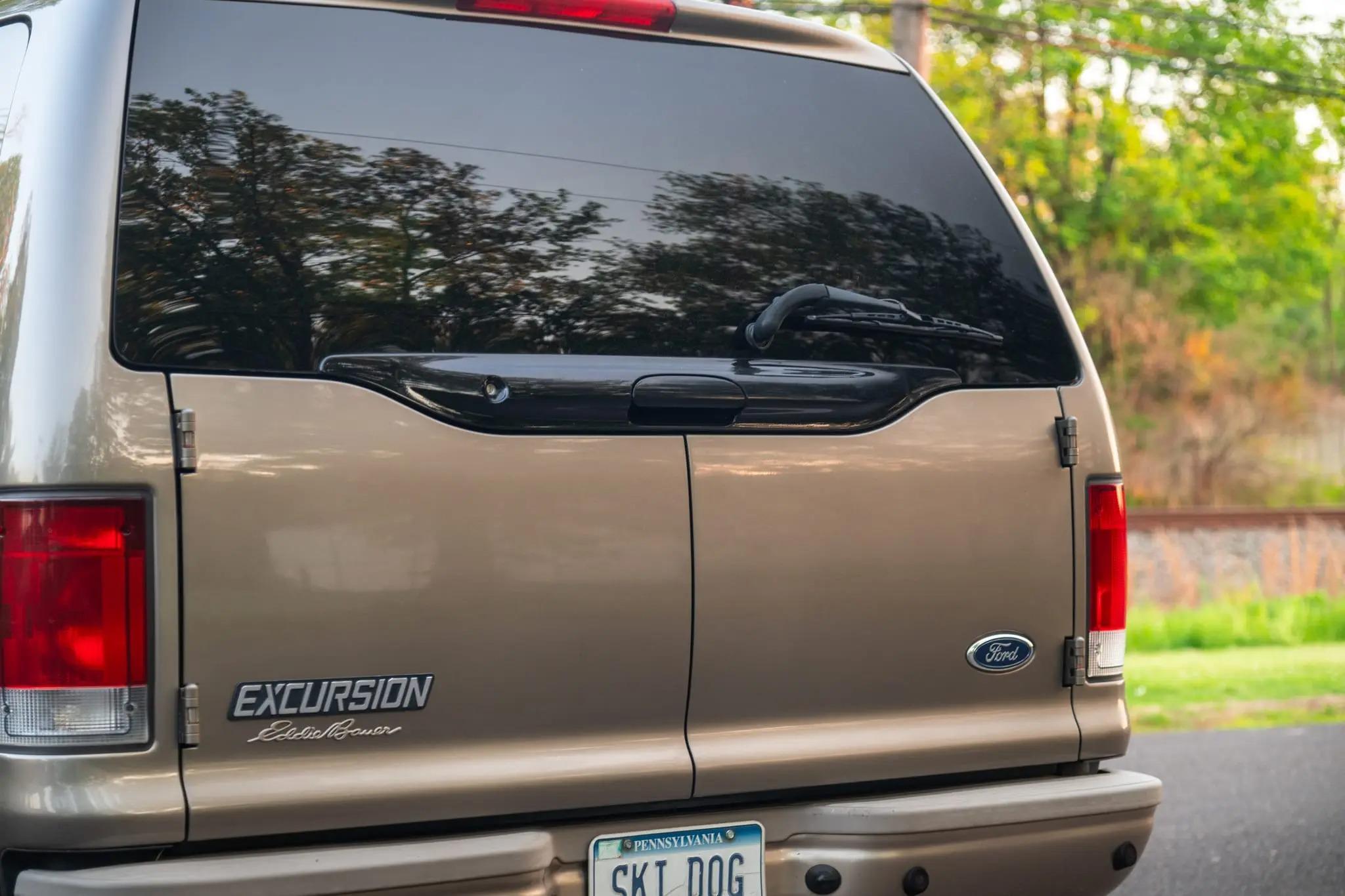 2005 Ford Excursion Eddie Bauer Power Stroke 4×4