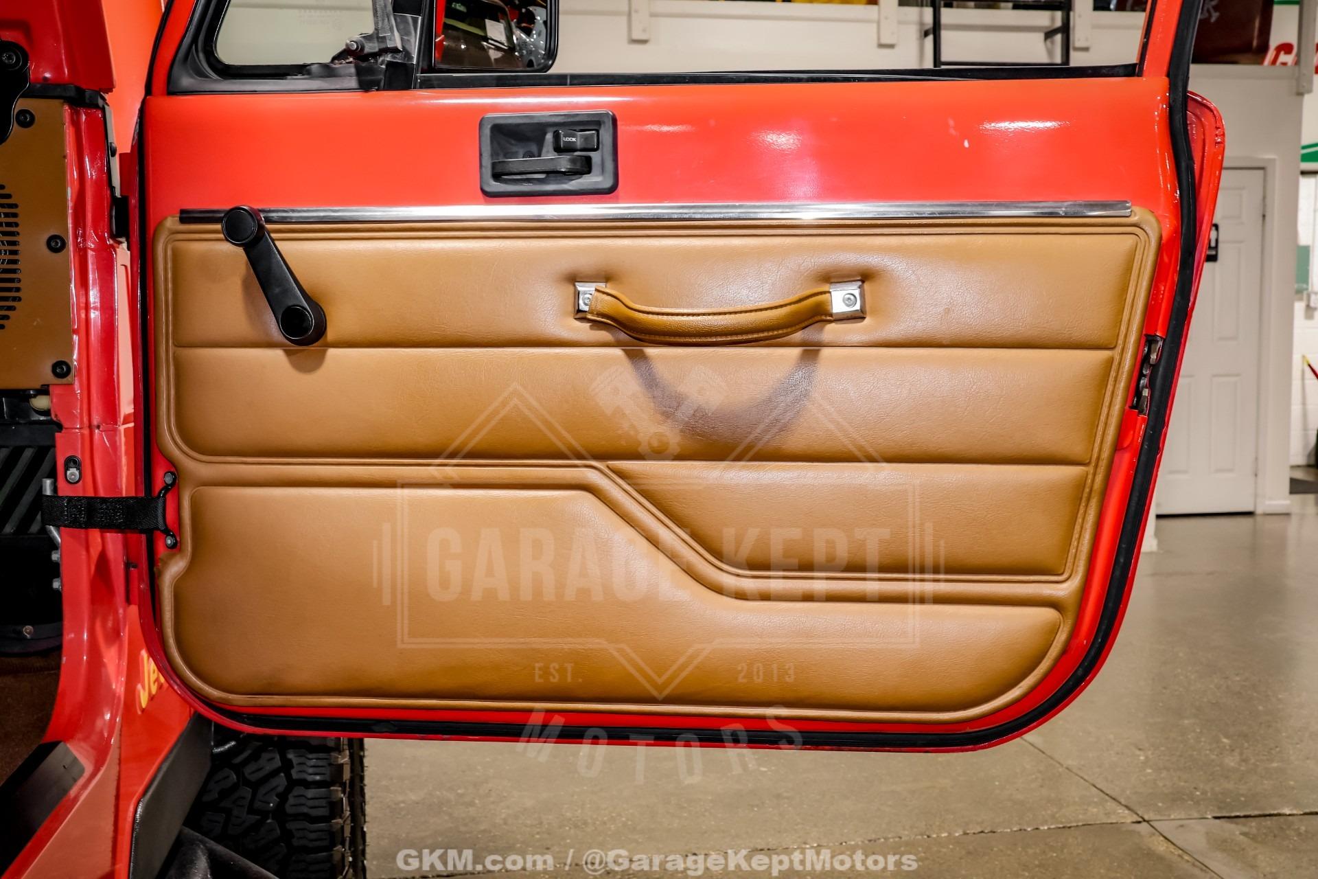 6.0L V8-Powered 1995 Jeep Wrangler Rio Grande