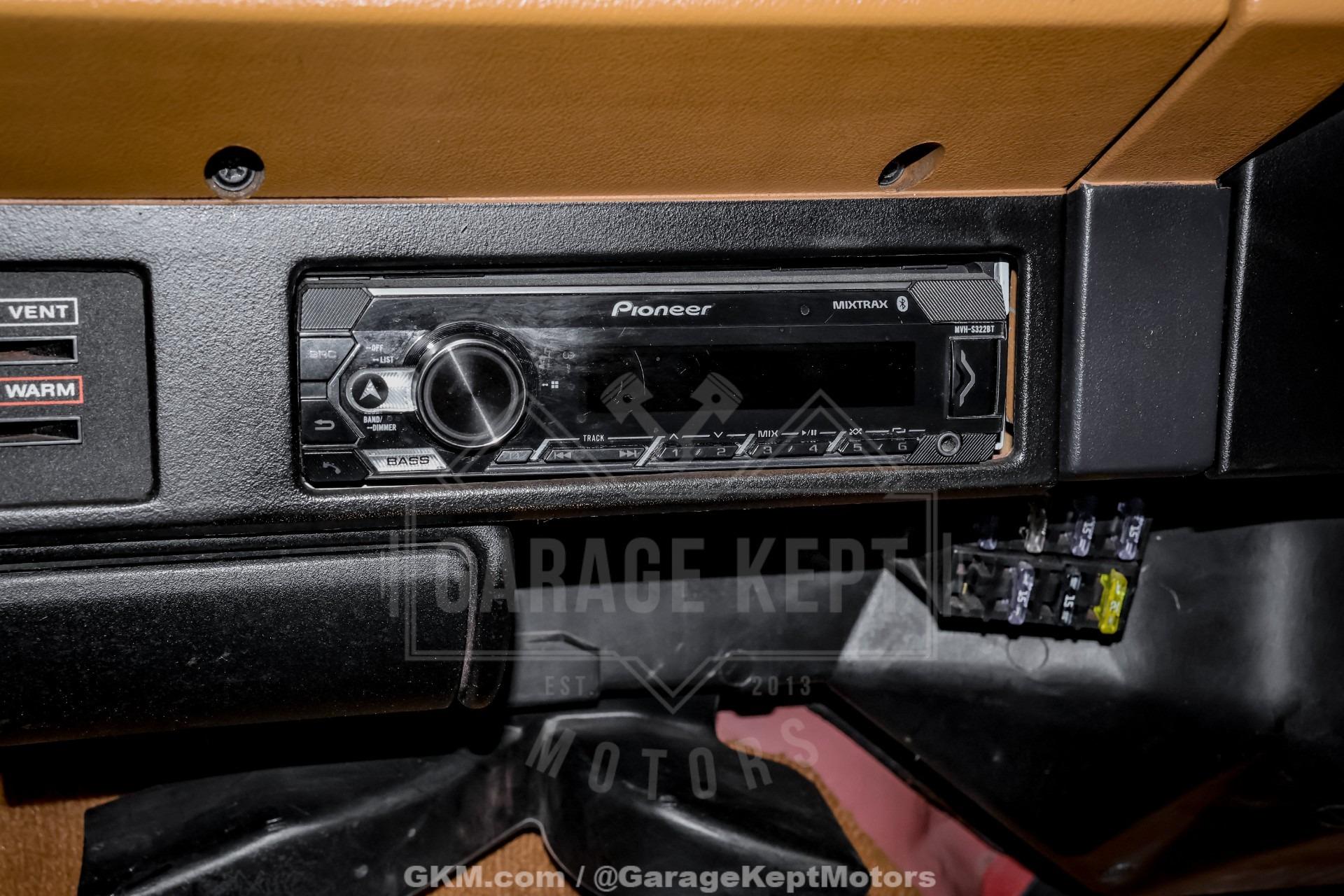 6.0L V8-Powered 1995 Jeep Wrangler Rio Grande