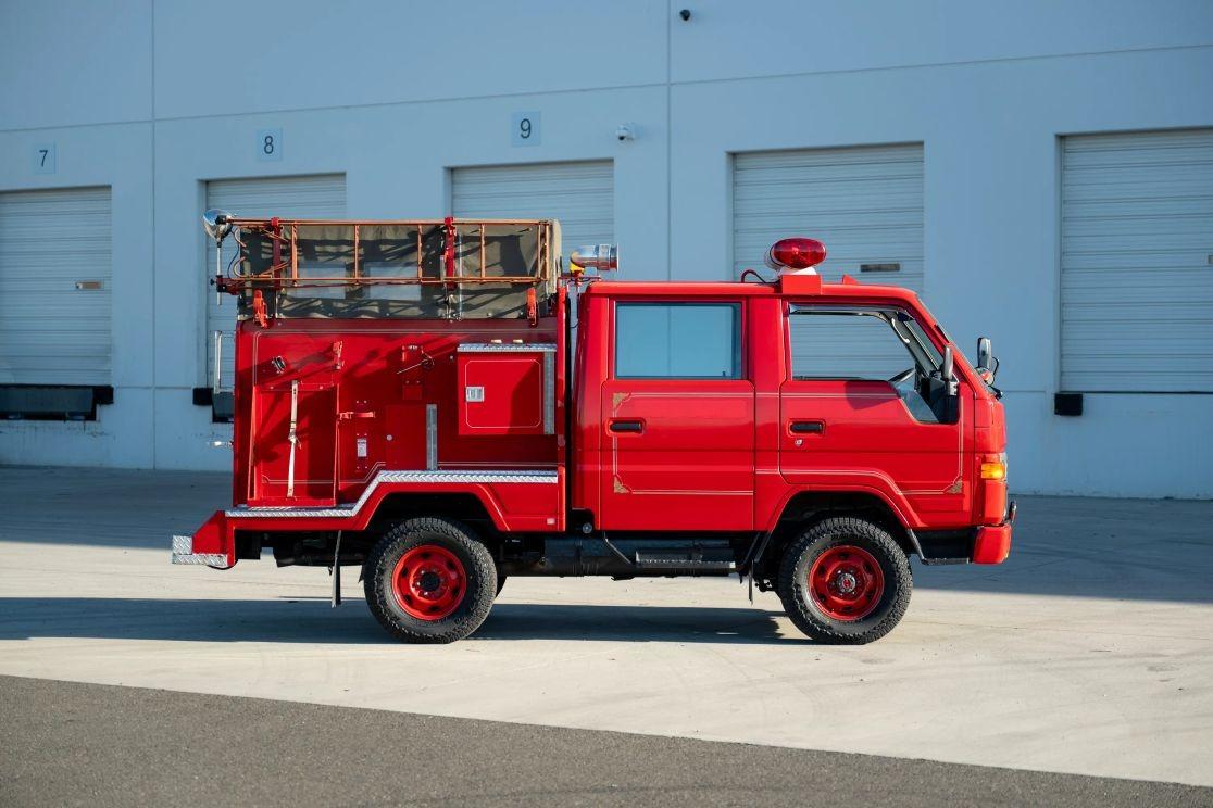 1991 Toyota HiAce Fire Truck