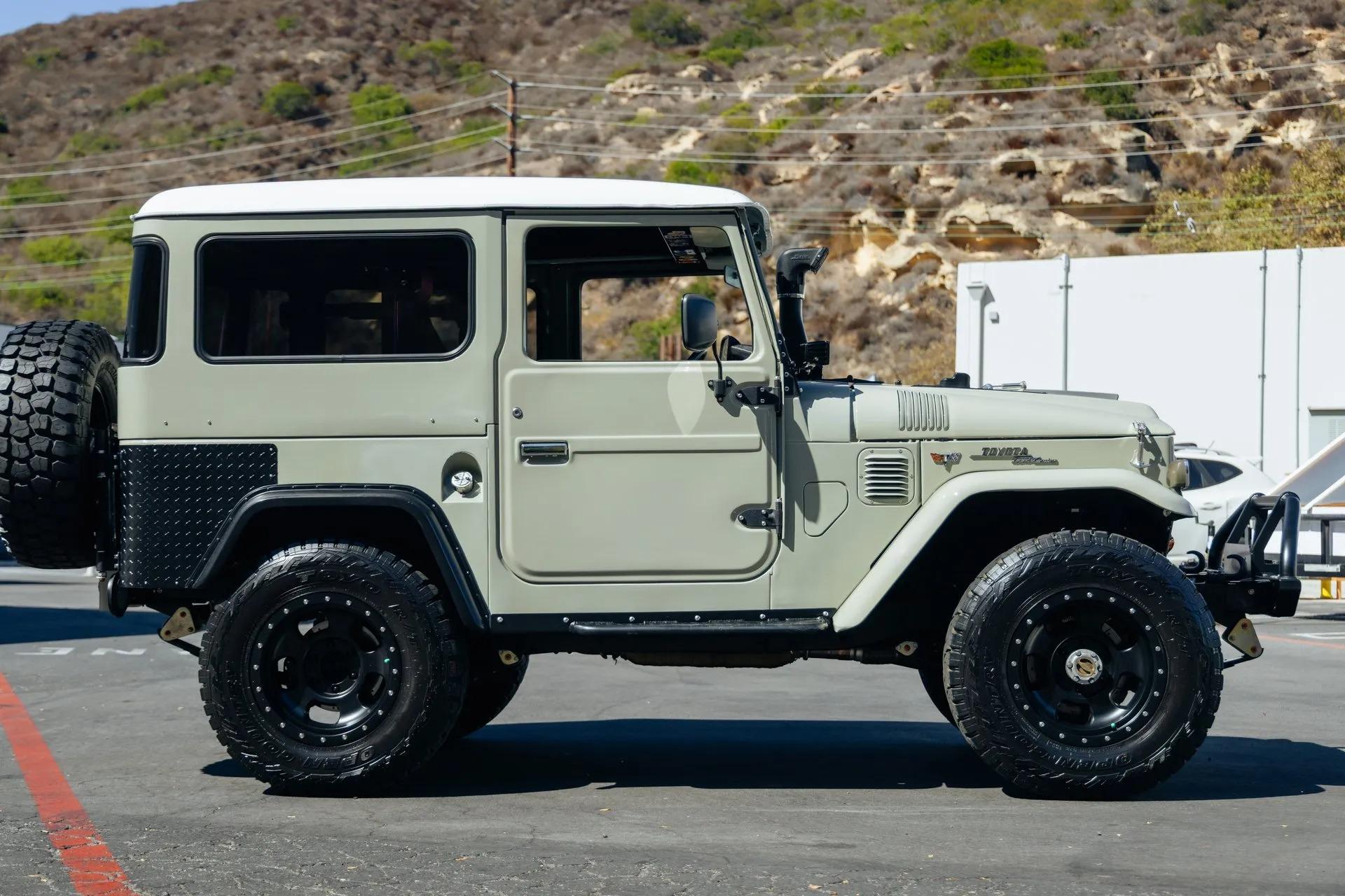1969 Toyota Land Cruiser FJ40 - 4