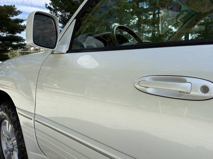 2005 Lexus LX 470
