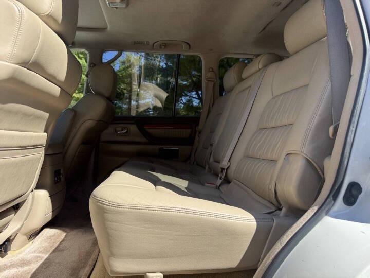 2005 Lexus LX 470