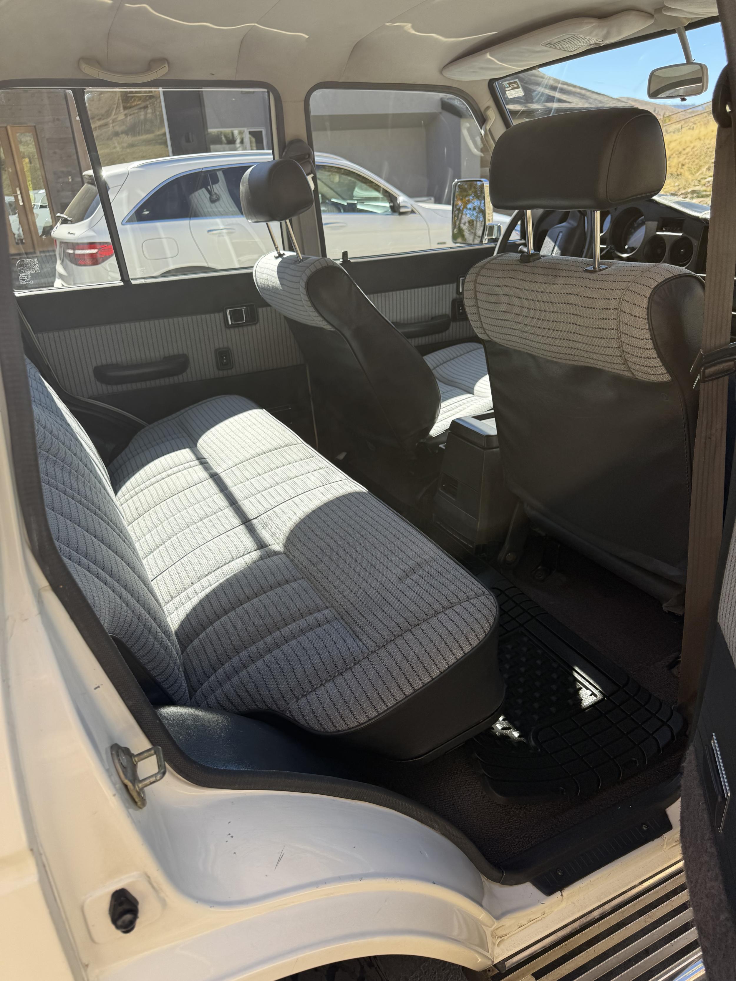 1990 Toyota Land Cruiser FJ62