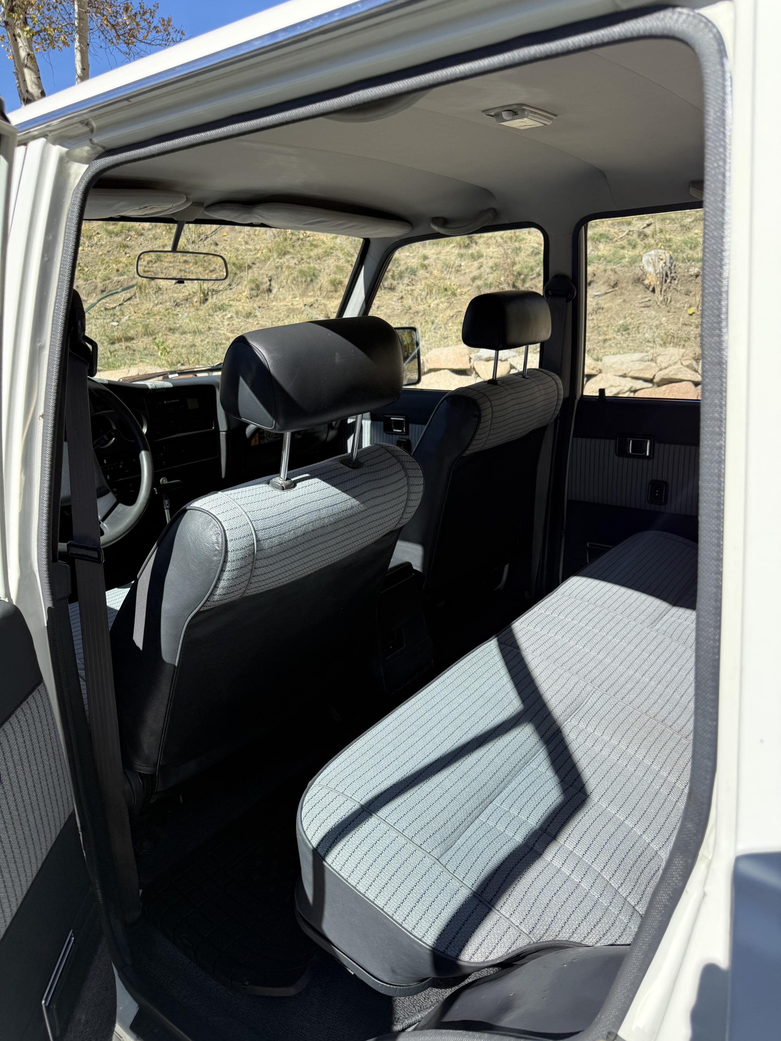 1990 Toyota Land Cruiser FJ62