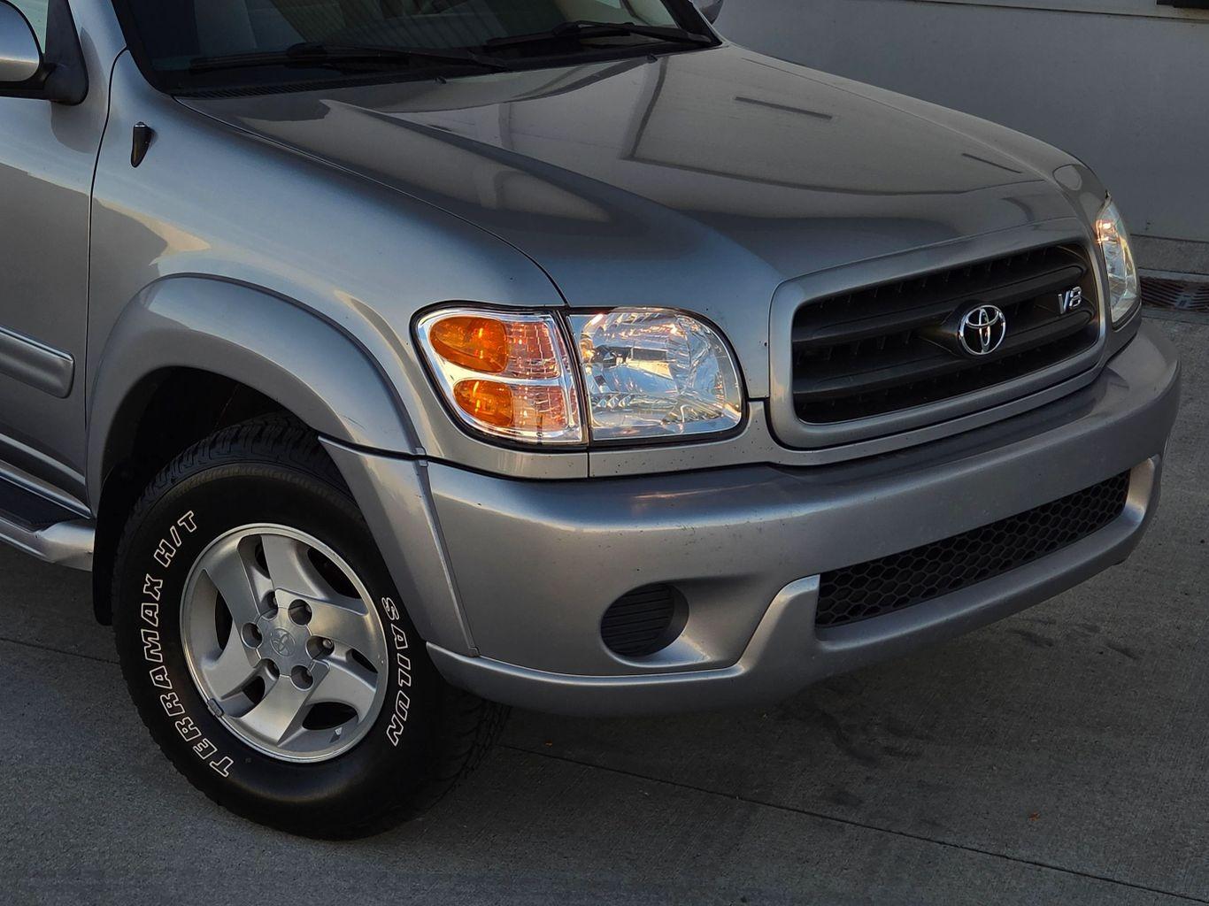 2003 Toyota Sequoia SR5 - 5