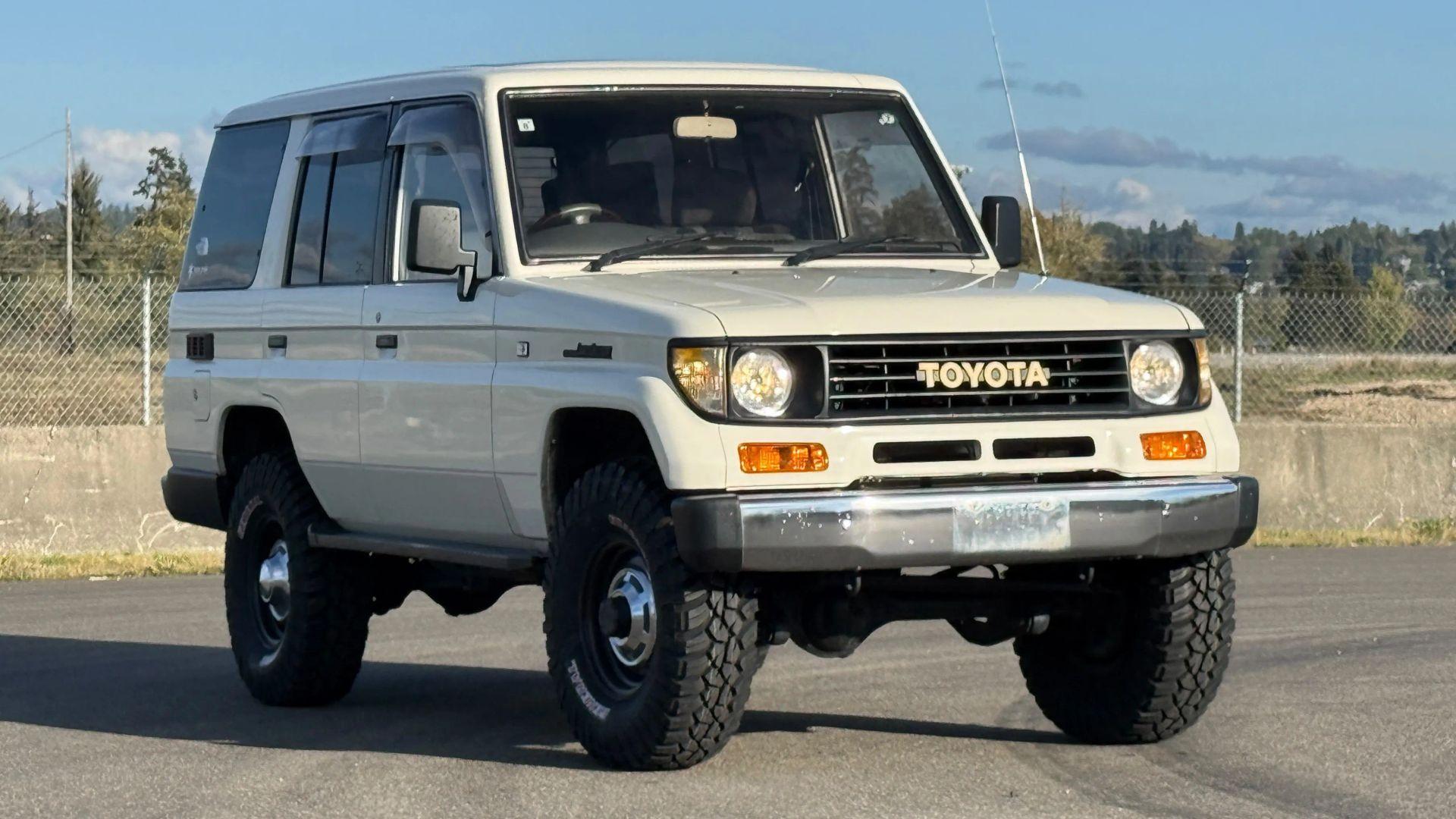  Toyota Land Cruiser