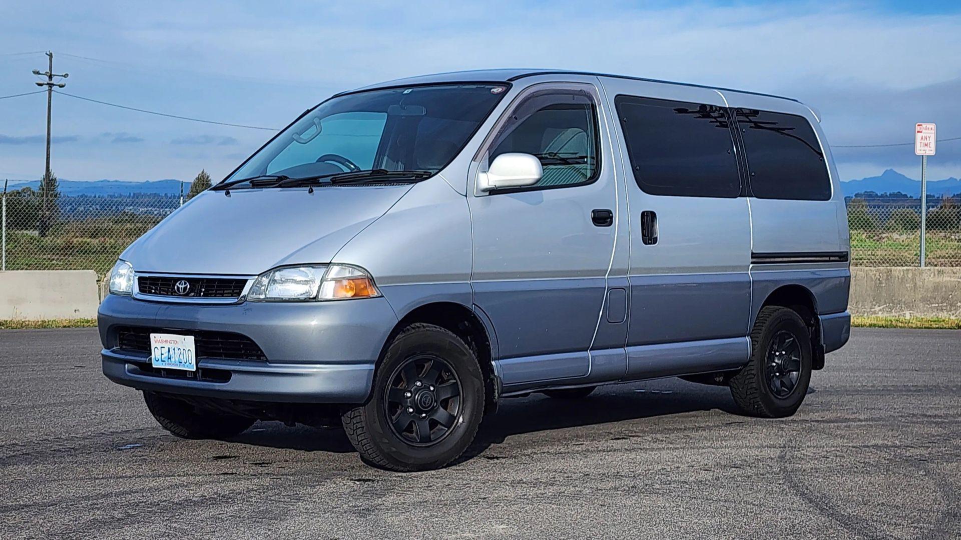  Toyota Granvia