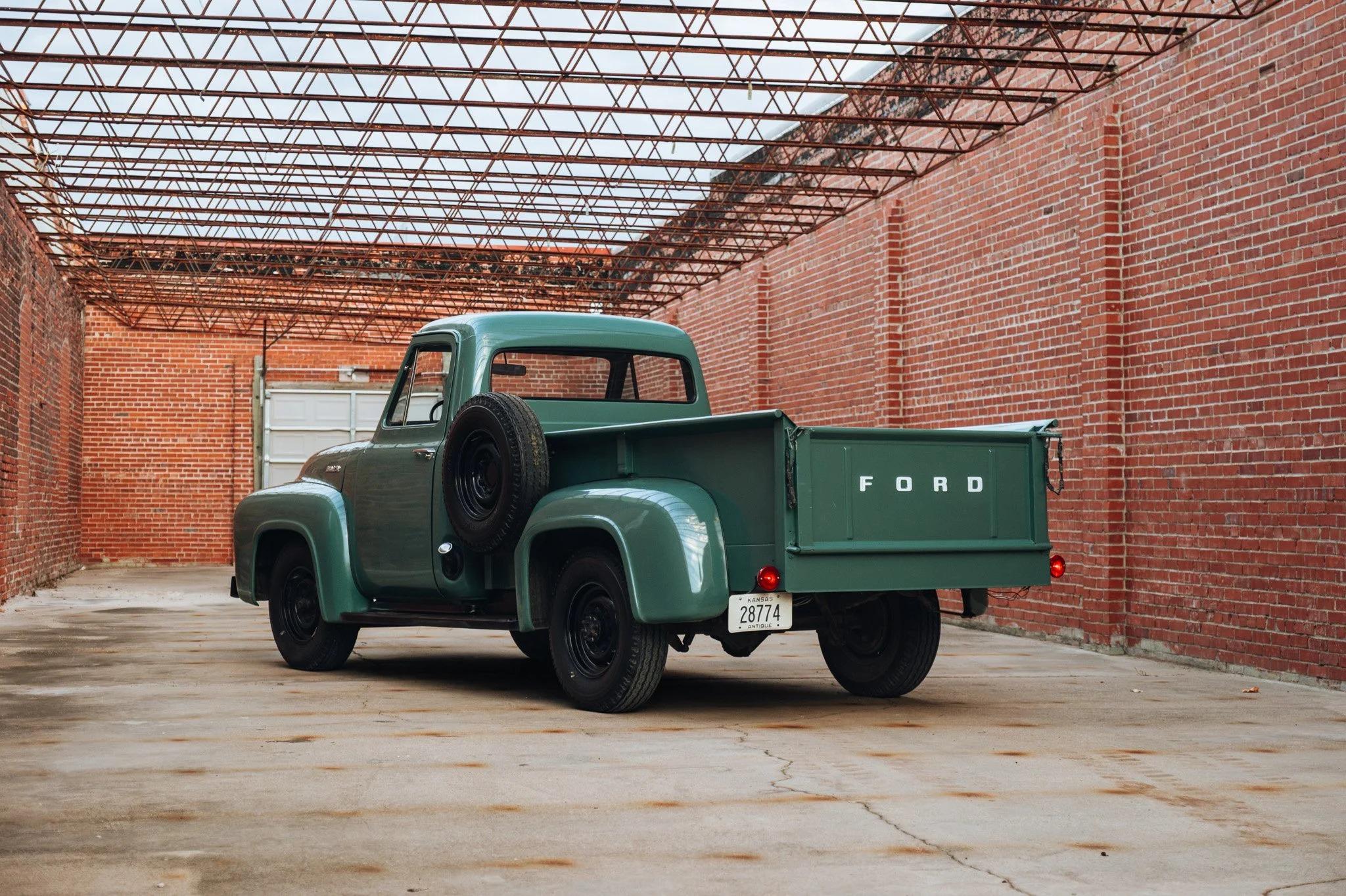 1954 Ford F-250