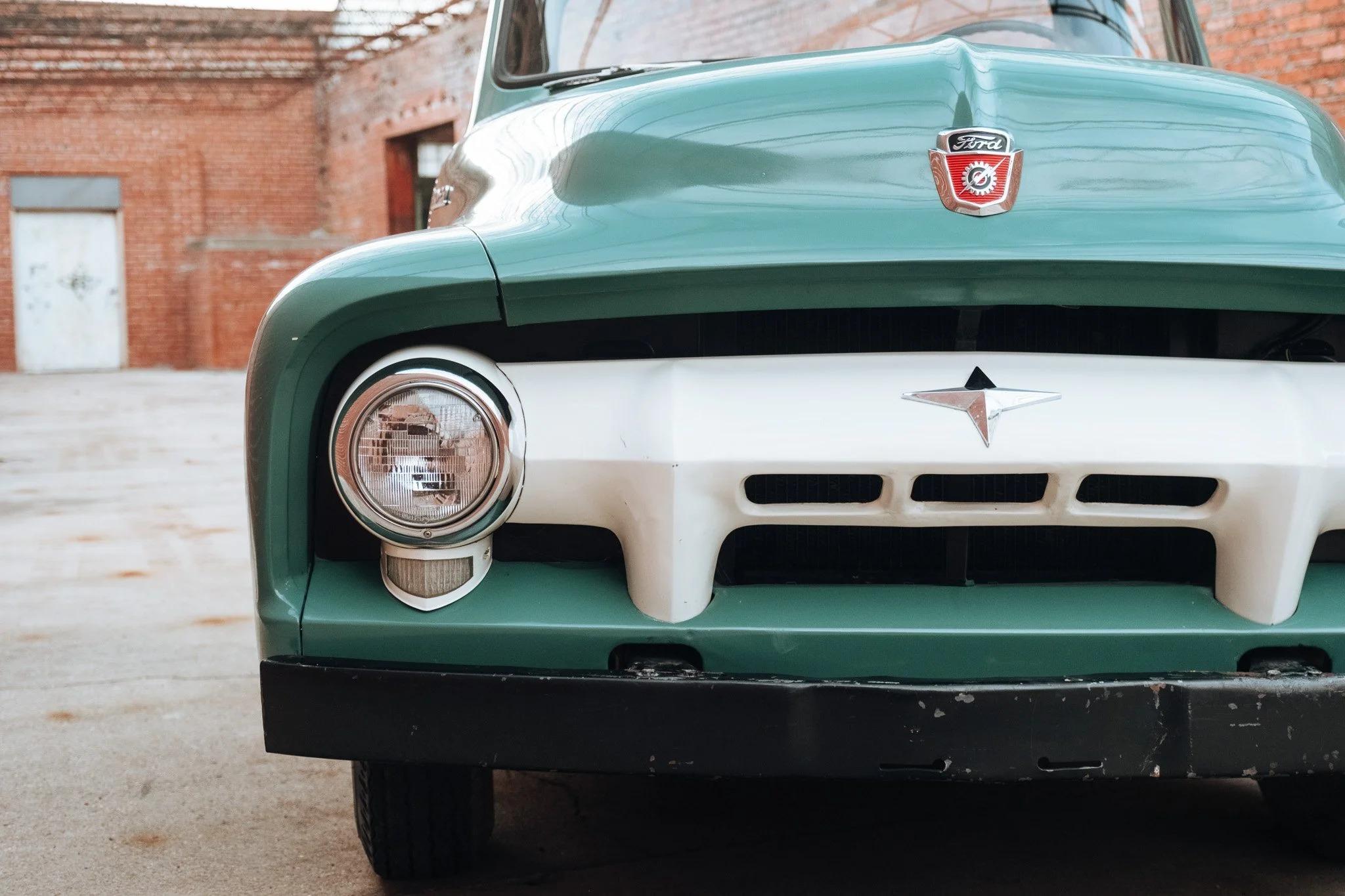 1954 Ford F-250