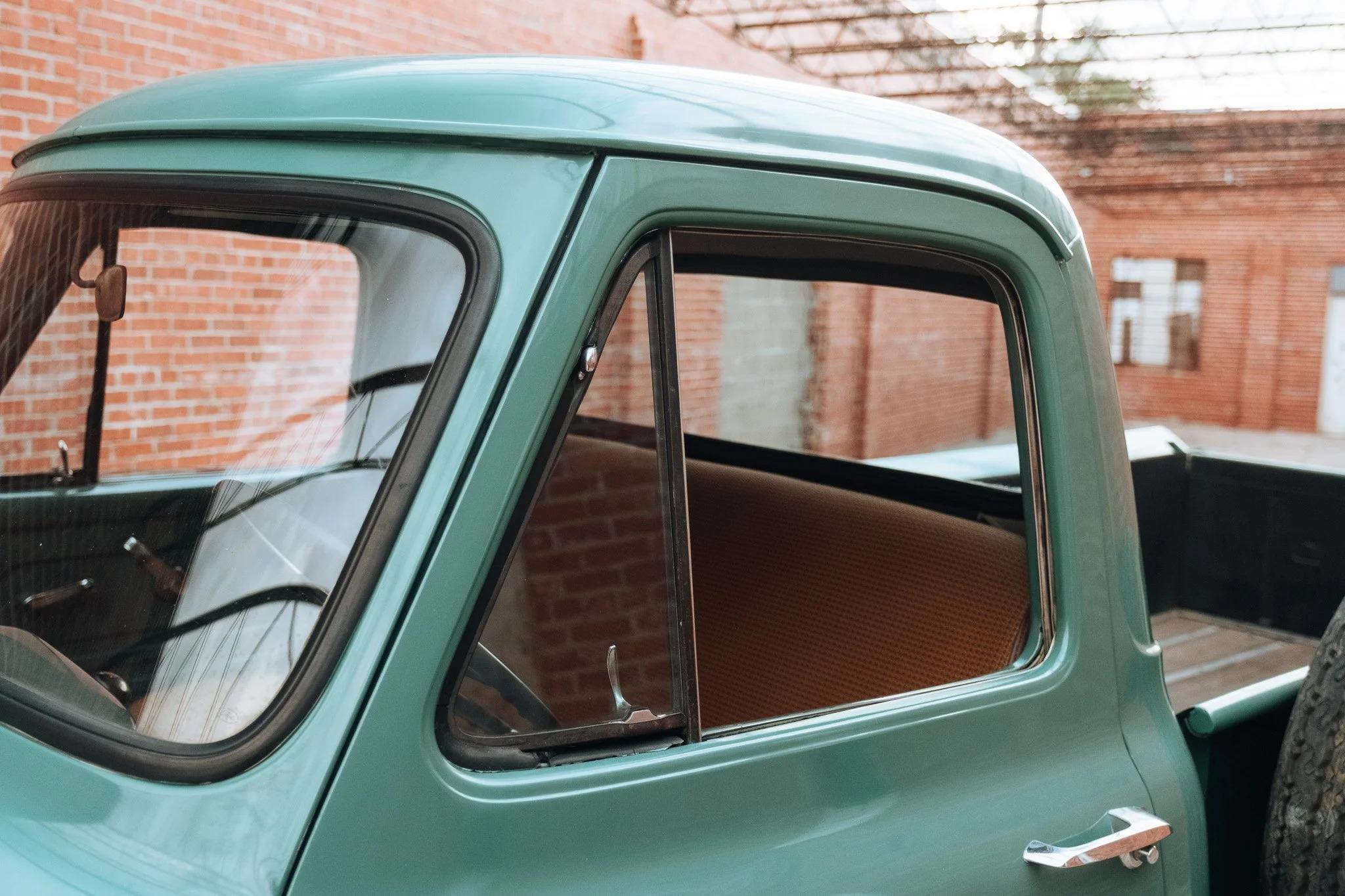 1954 Ford F-250