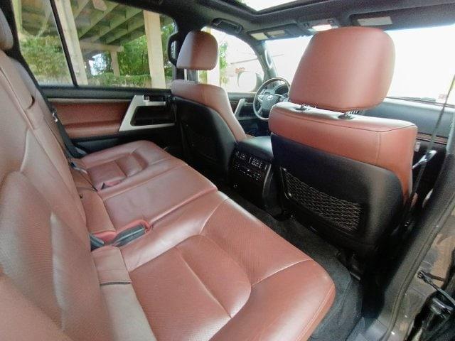 2019 Toyota Land Cruiser