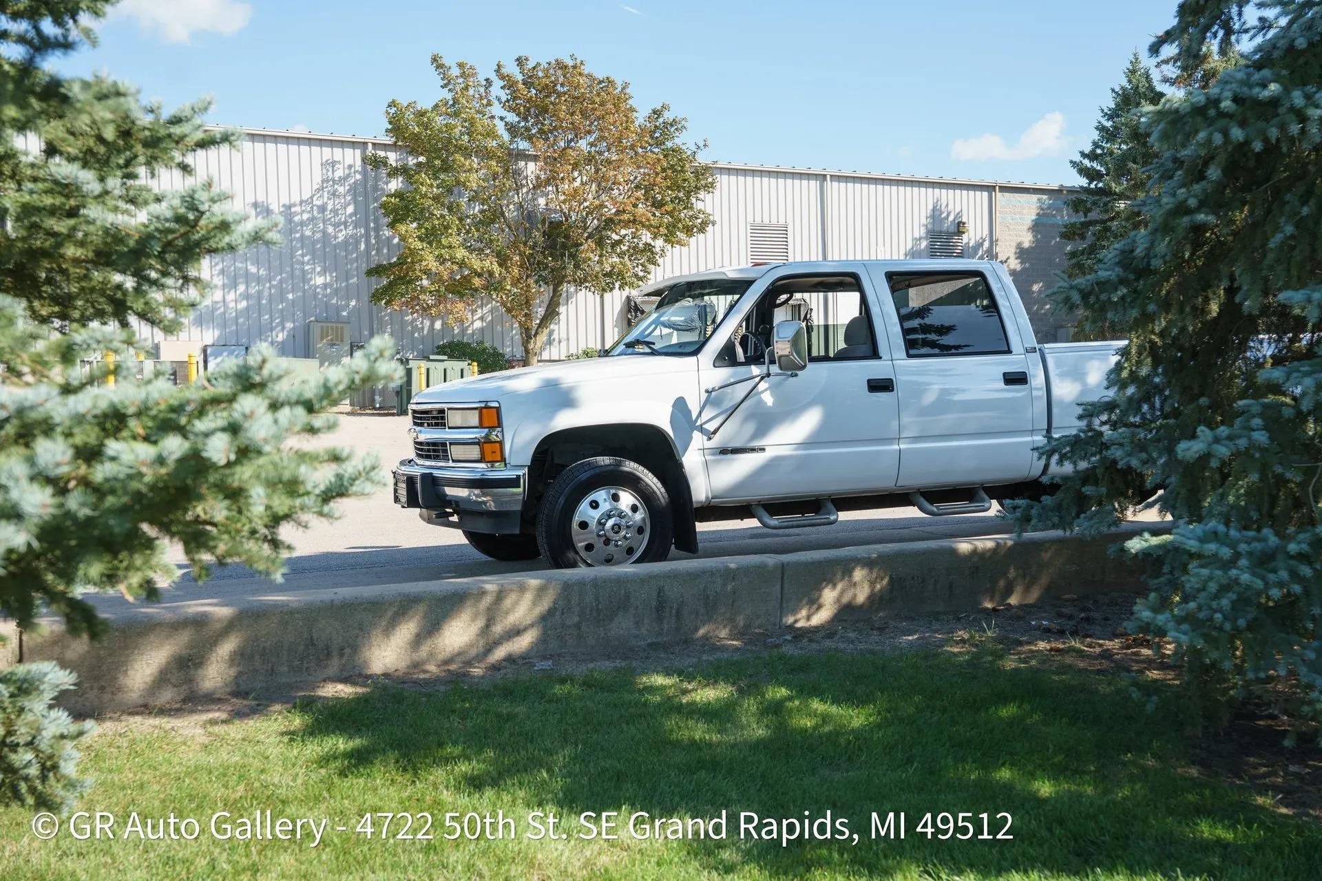 1996 Chevrolet Silverado K3500 4X4 Crew Cab