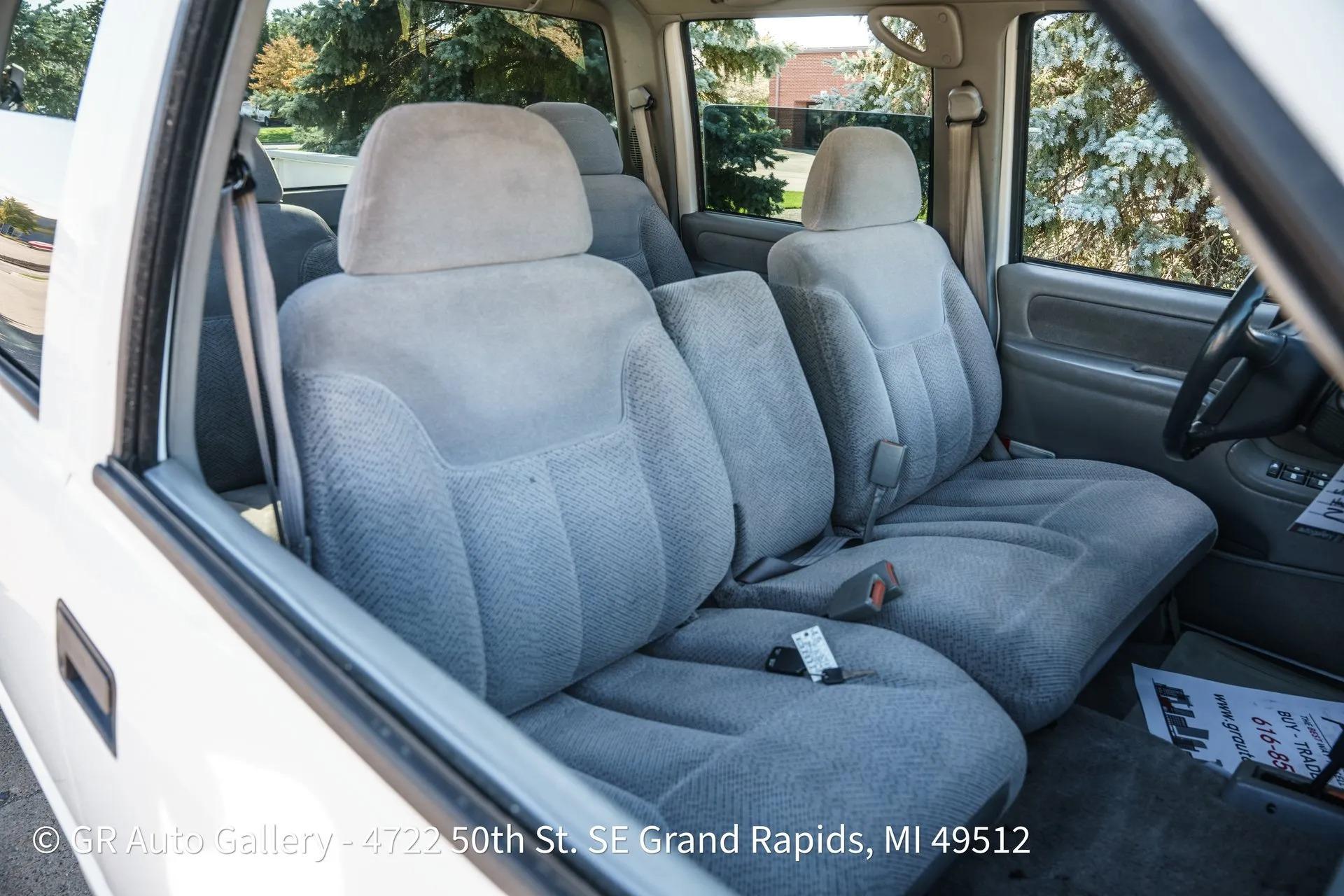 1996 Chevrolet Silverado K3500 4X4 Crew Cab