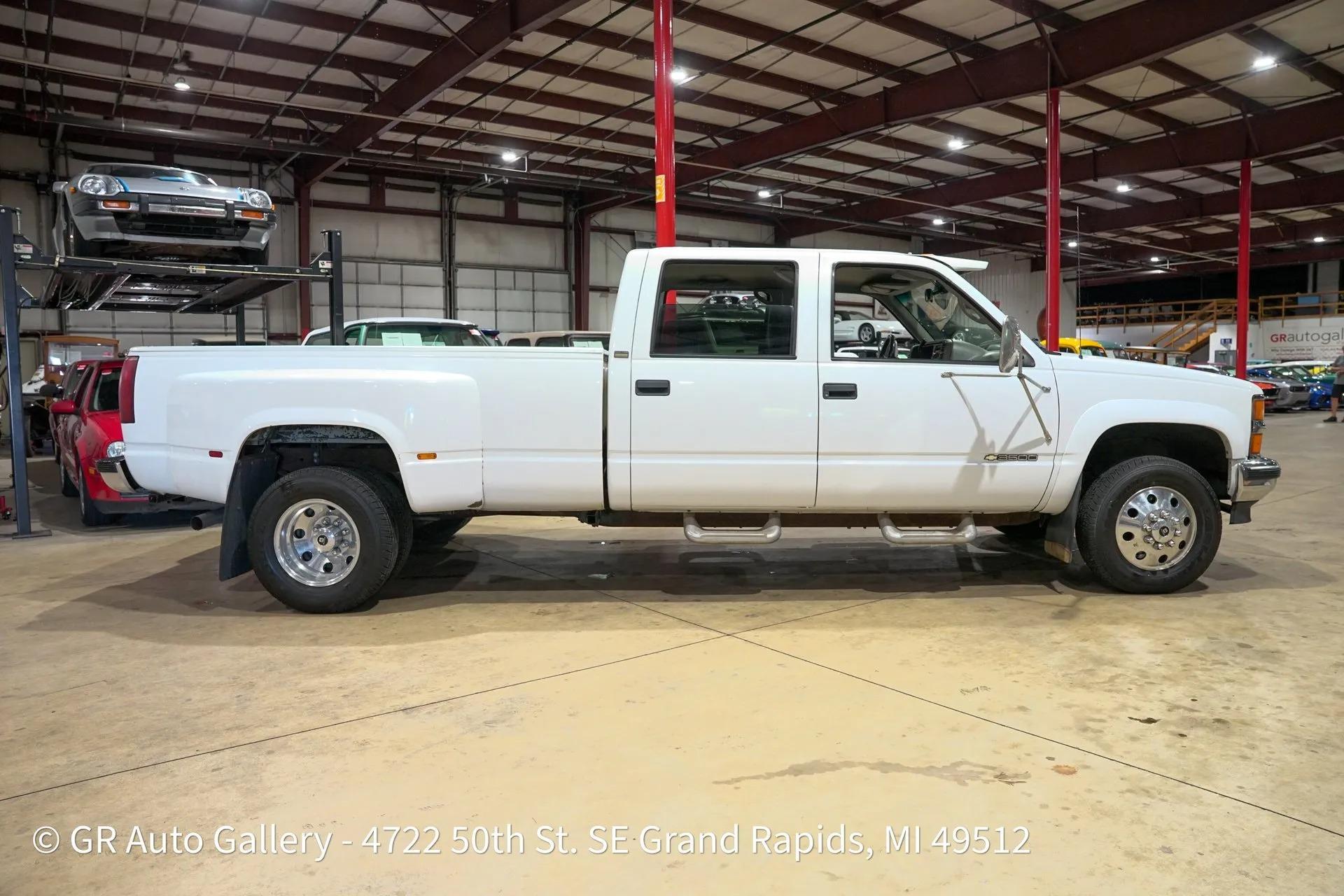 1996 Chevrolet Silverado K3500 4X4 Crew Cab