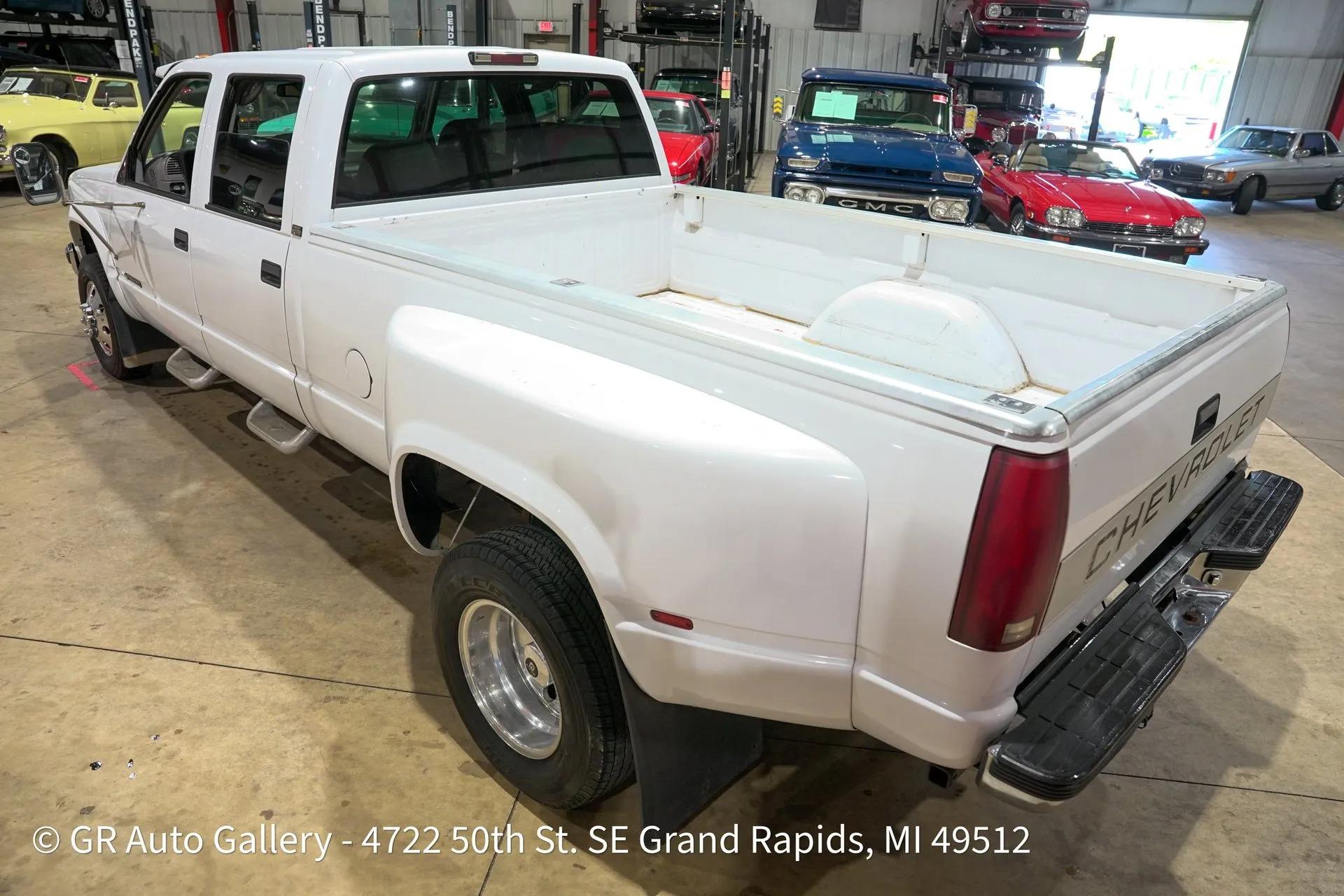 1996 Chevrolet Silverado K3500 4X4 Crew Cab