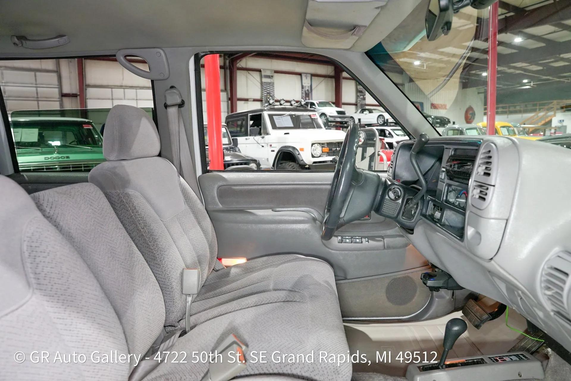 1996 Chevrolet Silverado K3500 4X4 Crew Cab