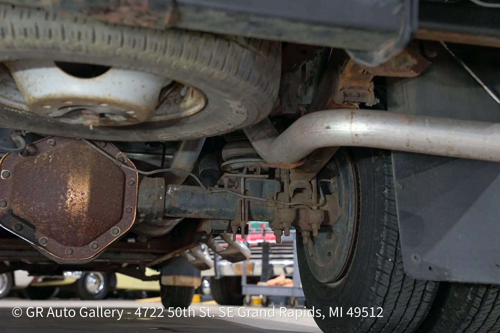1996 Chevrolet Silverado K3500 4X4 Crew Cab