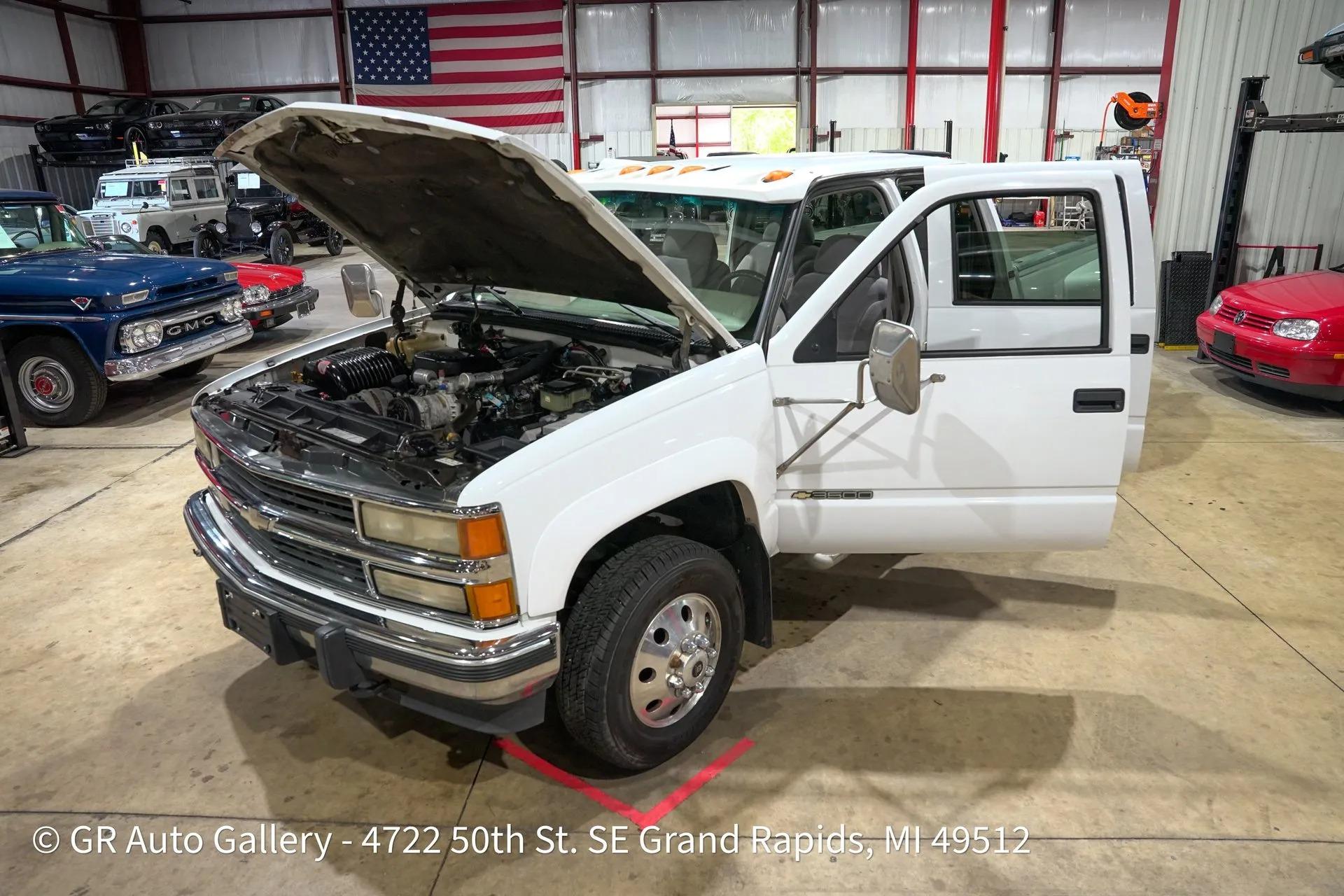1996 Chevrolet Silverado K3500 4X4 Crew Cab