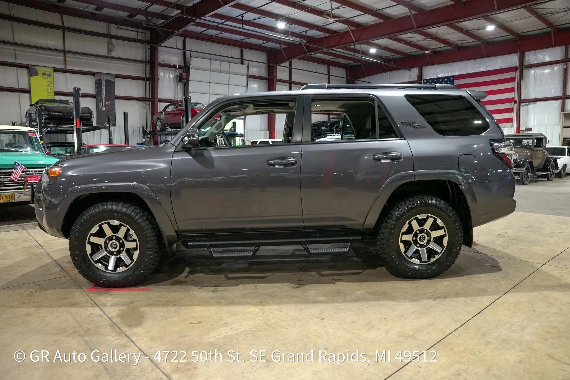 2021 Toyota 4Runner TRD Off-Road Premium - 4
