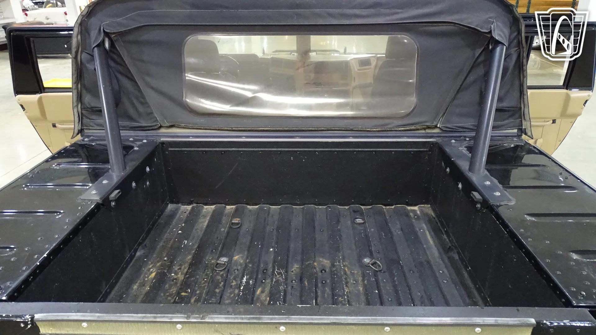 2001 Am General Hummer H1