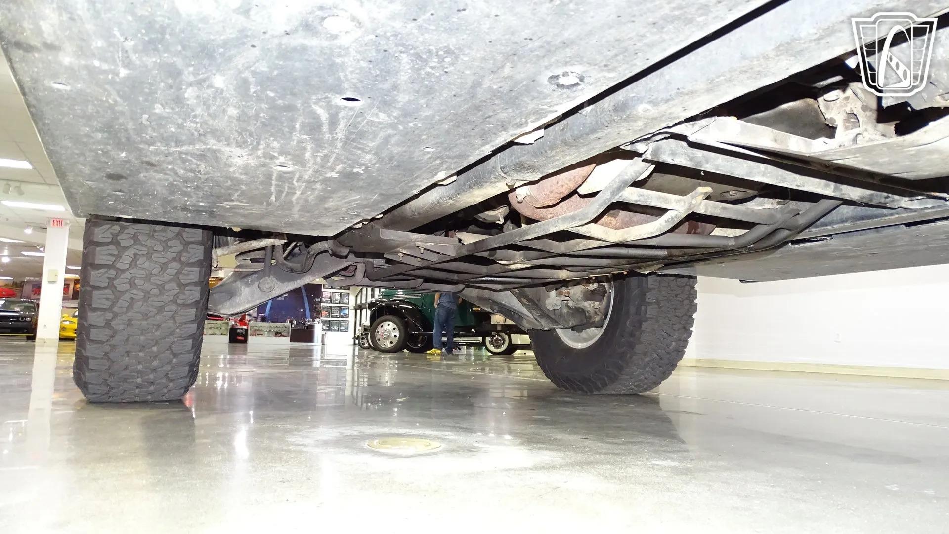 2001 Am General Hummer H1