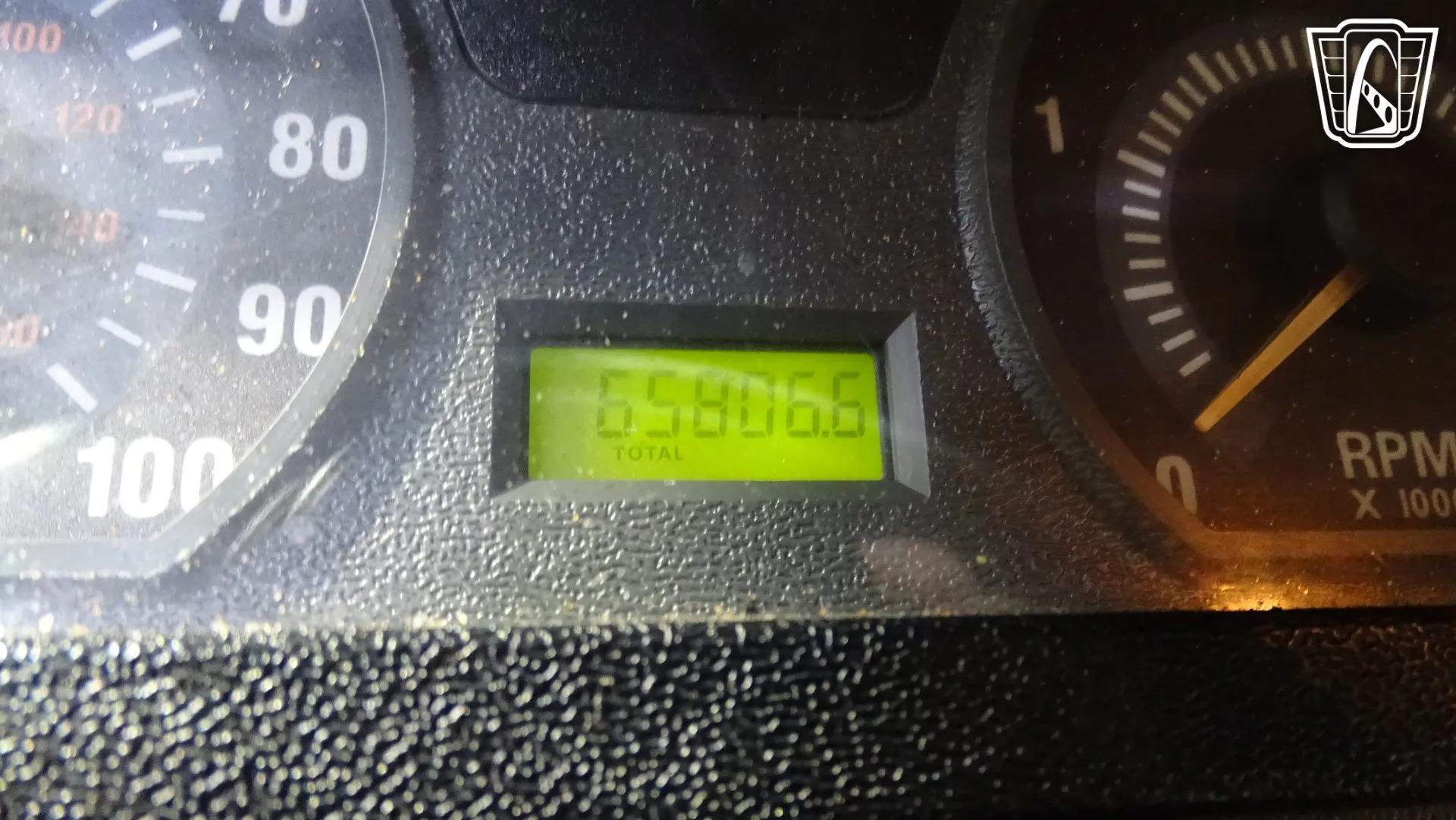2001 Am General Hummer H1